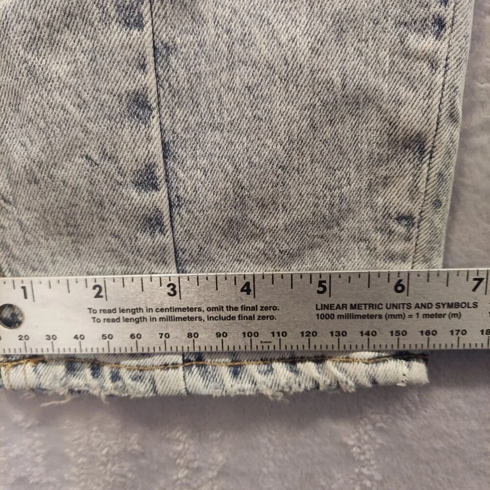 Silver Frisco Tapered Womens Size 28/28 (31x27) Mid Rise Distressed Denim Jeans - Picture 9 of 16